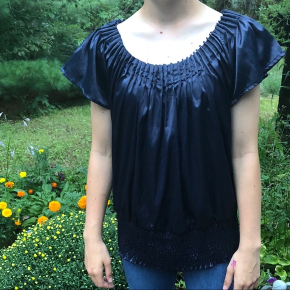 🛍$1 Add on!🛍 Black medium top - Charlotte Russe - Picture 4 of 6